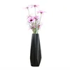 シンプルなモダンな白黒セラミックアート花瓶リビングルームダイニングデスクトップのインスピレーションバラ理想花瓶装飾品JY 210623