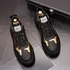 Jakość mody Wysokie małe świeże skórzane buty biznesowe Mężczyźni Piękne trampki na deskorolce Studenci Wygodne swobodne mokasyny mokasyny x47