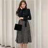 Kleur-geblokkeerde Houndstooth Gebreide Vrouwen Jurk Winter Lange Mouw Single-Breasted Belted Plooited Elegante Jurken Vestidos 210513