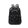 Мода 3D Temossed Crown Crown Skull Backpack Bags для женщин Мужчины Уникальные девушки Cool Rock Sags Rivet Личность Сумка для ноутбуков