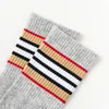 Nouveau Nom De La Mode Marque De Luxe Designer Chaussettes Hommes Crew Hip Hop Stripe Chaussette Femme En Gros Dropshipping X0710