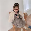 Kids Faux Fur Coat för tjejer Koreanska Fleece Jacket Toddler Vinter Kläder Ins Fashion Little Clothing Black 210529