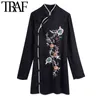 Femmes Mode Floral Broderie Jacquard Mini Robe Vintage Col Haut Manches Longues Robes Femelles Robes Mujer 210507