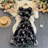 Vintage Kobiety Hafty Stars Party Dress Z Krótkim Rękawem O Neck Fashion Bankiet Vestidos Ladies Chic Solidna linia Robe 210601