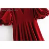 Robe d'été en velours rouge, manches bouffantes, col en V, taille haute, fête, femme décontractée, mini patineuse, 210604