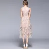 Hohe Qualität Runway Womans Ärmelloses Sommerkleid Floral Mesh Stickerei Kalb Länge Elegante Party Vestidos 210520