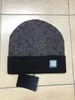 2022 Designer Clássico Gorro de Inverno Masculino e Feminino Design de Moda Bonés de Malha Outono Lã Chapéu Letra Jacquard Unissex Quente Crânio Caps