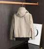 Mens Hoodie Coat Jacket 디자이너 자켓 코트 남자 패션 겨울 파카 윈드 브레이커 의류 가을 편지 인쇄 지퍼 후드 남자 파카 플러스 크기