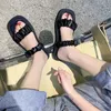 Rimory Summer Casual Folds Flat Sandals Kvinnor Bekväma Soft Square Toe Tofflor Kvinna Utomhus Fashion Beach Flip Flops 210528