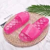 Klasyka moda mężczyzna buty wysokiej jakości skórzane sandały Slipper Flat Sandals Slajda Slide Slide Ladies Beach przezroczyste kobiety bez pudełka do 1978 003