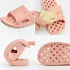 Badrum Män Tofflor Sommar Soft Sole Slides Non-Slip Wear Flip Flops Hole Läckage Vatten Kvinnor Slippers Beach Sandals Skor