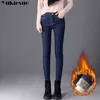 Dicker Winter Warme dünne Jeans für Frauen Weibliche Hohe Taille Samt Denim Hosen Streetwear Stretchhose Plus Größe 211101