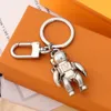 Mode Élégant De Luxe Designer Porte-clés Classique Clé Boucle Astronaute Pendentif Mat Argent Porte-clés Pour Hommes Femmes Sac Pendant3000