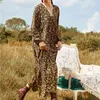 Floral Print Boho Long Maxi Dress Femmes V Neck Ruffle Vintage Casual Basic Winter es Loose 210427