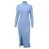 Wannathis Sexy Knee-Length Party Dresses Bomull Ribed Stickad Turtleneck Solid Split Långärmad Höst Mock Neck Elegant Klänning Y0823