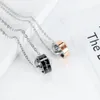 Ett par par älskare halsband clavicle chain mode dubbelring rostfritt stål hängsmycke för män och kvinnor smycken