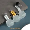 Groothandel 8 ml auto luchtverfrisser opknoping parfum diffuser lege matglas fles voor essentiële oliën auto decoratie