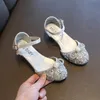 Sandalen Meisjes Schoenen Zomer Bling Prinses Bow Dance High Heels Party Kids Enkle Strap Sandalias Bruiloft Bridal