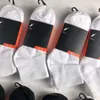 Herren-Socken für Damen, Baumwolle, All-Match, klassischer Knöchel-Buchstabe, atmungsaktiv, Schwarz-Weiß-Mischung, Fußball, Basketball, Sport-Socken, Designer, Luxus, lässiger Komfort