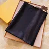 180*70cm Nieuw merk Dames Senior Long Single Layer Chiffon Silk Shawl Fashion Travel Soft Designer Luxury Gift Sjalf Gedrukte brief