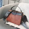 Bolsa feminina por atacado tendência de rua com rebites bolsa de ombro feminina com trava de personalidade bolsas de ombro punk bolsas de couro flip rebite moda bolsas de mão