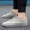 2021 Mężczyźni Buty do biegania Czarny Czerwony Szary Moda Męskie Trenerzy Oddychające Sporty Sneakers Rozmiar 39-44 WS