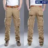 Pantaloni da carico Uomo Combattimento Swat Army Pantaloni militari Cotone Molte tasche Stretch Stretch Flessibile uomo Pantaloni casual Plus Size 28- 38 40 y0811