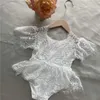 Bébé filles robe vêtements dentelle broderie barboteuse volants onesie pour belle enfant en bas âge baptême blanc 210529