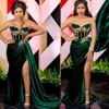 Emerald Green African PRIG Party Dresses Sexy Slit Sweetheart Árabe ASO EBI VELVET TALLER TAMAÑO TAMAÑO TECTURA DE OCUENCIA DE VITACIÓN