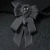 Pins, broscher Retro Handgjorda Ribbon Bow Tie Brosch Rhinestones Crystal Necktie Mäns Dräktskjorta Krage Pin Luxulry Webbing Smycken Accessor