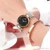 Frau Kleid Uhr Geschenk wasserdicht Plüsch Leder Luxus Mode Quarz Kleidung Mädchen Student Uhren Uhr Armbanduhr