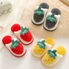 Winter aardbei slippers kinderen peuter meisje flip flop baby jongens bont glijbanen katoen indoor schoenen warm pluizig huis kinderen slipp h0914