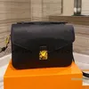 Tasarımcı-Bayanlar Messenger Çanta Klasik Kadınlar Crossbody Çanta Moda Debriyaj Çanta Anne Omuz Çantaları Cep Telefonu Çanta Öğrenci