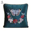 Lussuoso cuscino di design per animali Federa decorativa per cuscino squisito ricamo in materiale di velluto Testa di gatto e motivo a serpente ecc341w