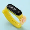 LED Sports Watch Cartoons Chrysanthemum مقاوم للماء LED Digital Watchs for Kids Teen Wristwatch Bracelet Toys Hispl