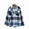 Wixra Kvinnor Plaid Shirt Jacket Coat Ladies Fickor Tjock Turn Down Collar Plus Size Kvinna Ytterkläder