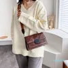 Büyük kapasiteli çantaClutch çanta omuz çantası debriyaj messenger çanta çanta omuz çantası pochette pour femmes pursesdesigner çanta