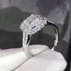 Charm Kvinnor Diamant Inlagd Vigselring Zirkon Ringar Förlovning Kvinna Smycken