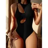 maillot de bain noir asymétrique