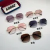 Mężczyźni i kobiety Gradient Light Brown Okulary Styl Vintage Okrągły kształt Płyta Pełna Rama Moda Okulary