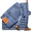 Calças jeans masculinas Calças de estilo Mens Wear 2021 Primavera Strong Stretch Straight Fit Denim Calças Marca