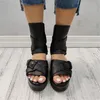 Dropship per il tempo libero stile gotico nero 2021 sandali con zeppa estivi accoglienti all'ingrosso donna scarpe casual con plateau taglia 43