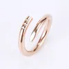 Love Rings Band Band Bank Jewelry Titanium Steel Single Nail European and American Fashion Street Casual Casual Classic Gold Silver Rose Taille en option 5-10