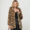 Mezclas de lana para mujer 2022 Abrigo de piel artificial de invierno Moda femenina Chaqueta larga con capucha con estampado de leopardo Grueso Cálido Ropa de abrigo de gran tamaño S-4XL