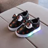 Första vandrare skor för tjejer våren höst barn ledde ljus upp båge jordgubbe baby casual luminous zapatos niña