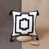 ニューノルディックスロー緊急枕カセット手刺繍ジオメトリ家の装飾クッションカバーソファの黒と白の枕カバー