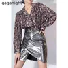 Ladies Vår Höst Silver Färg Kort Sequin Kjolar Kvinnor Solid Glänsande Mini Skirt Kvinna Sexig Bodycon 210601