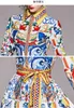 ファッションデザイナーマキシドレス春の女性の長袖ボホカラフルなフラワープリントカジュアルプリーツホリデーローブ210519