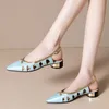 Meotina buty kobiety wycinanki prawdziwe skórzane średnia sandały szpiczaste palce grube pięty klamra pasek pani sandały lato niebieski rozmiar 42 210608