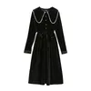 Kadın Zarif Siyah Kadife Uzun Kollu Diz Boyu Elbise A-Line Inci Katı Chic Vintage Sailor Yaka D2060 210514
